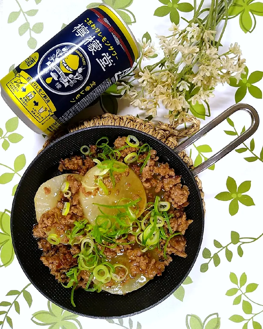 Snapdishの料理写真:からあげビールさんの料理 レンジで時短♪これうまっ!焼き大根のほっこりそぼろあん|fumi ◡̈⋆さん