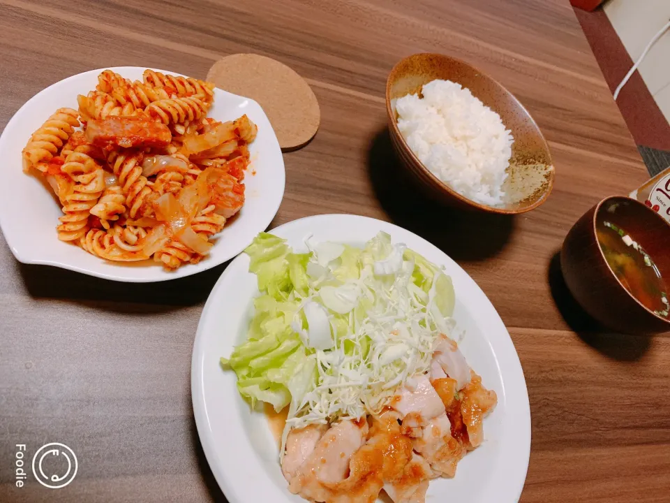 照り焼きチキン、昨日のマカロニパスタ|まろぽんさん