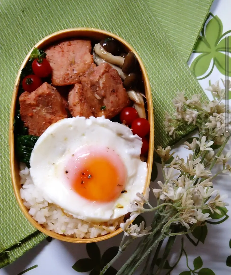 ころころ焼肉べんとう 😋|fumi ◡̈⋆さん