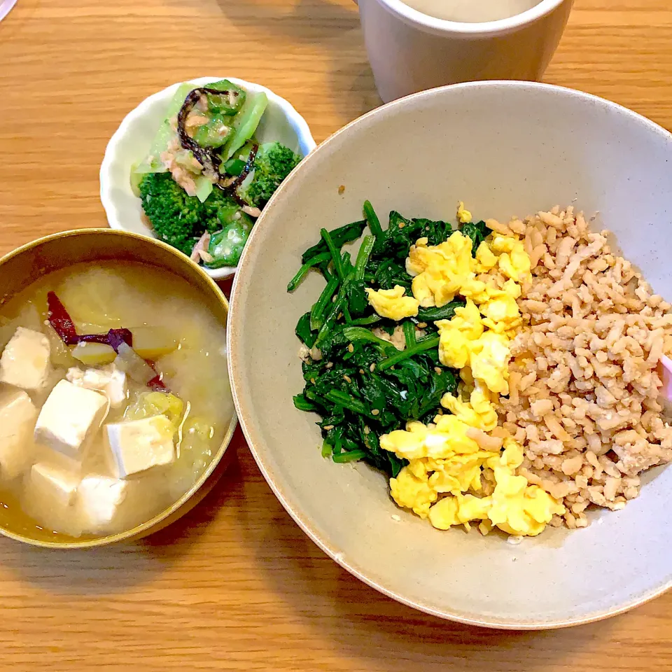 3食丼|ともこさん