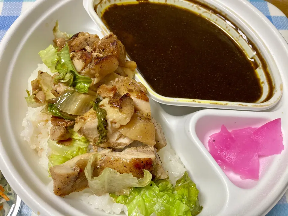 味付きチキン　黒カレー🍛|Kojiさん