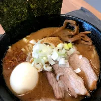 Snapdishの料理写真:海老油魚介ラーメン|miyakoさん