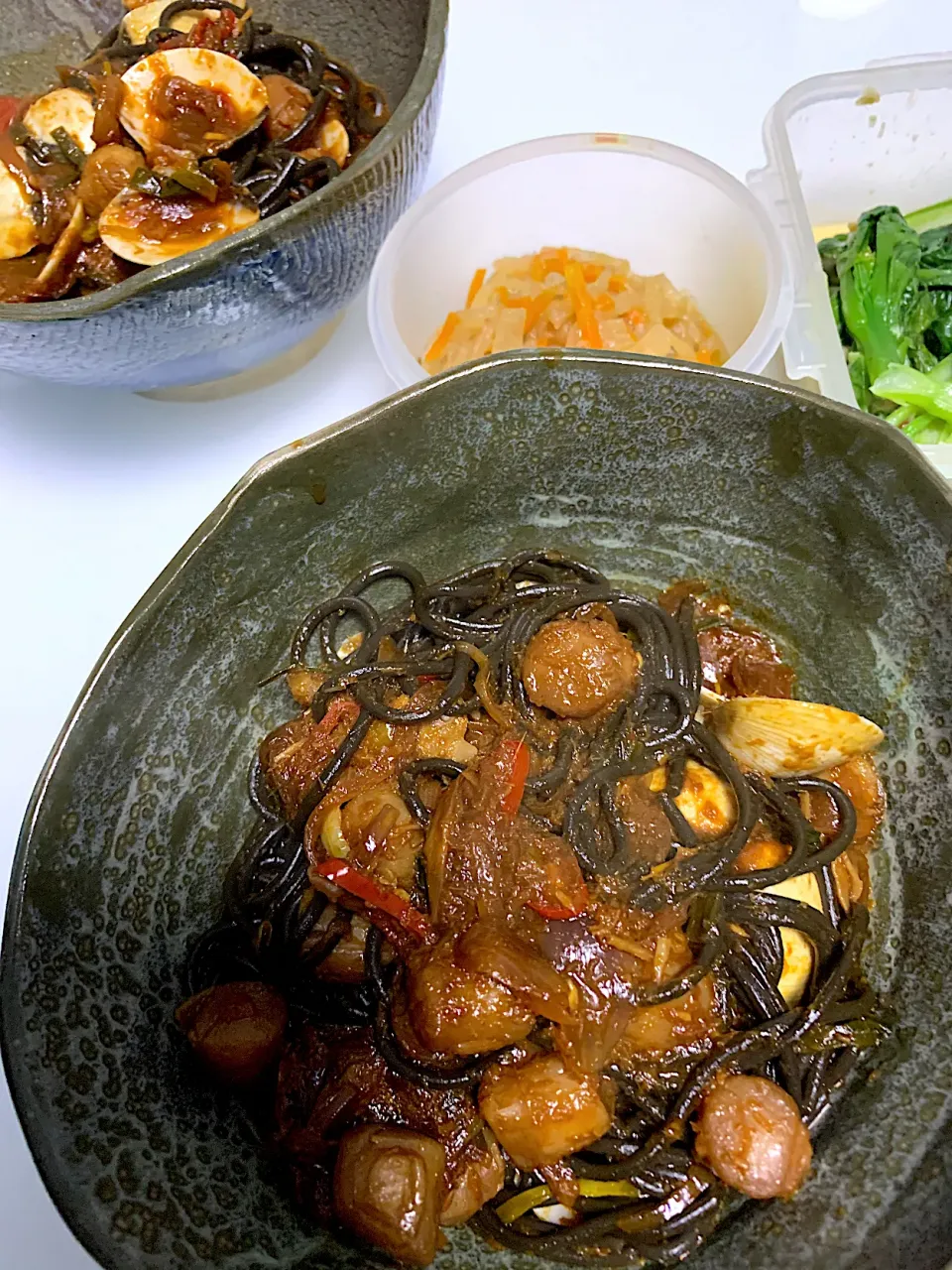 Squid ink pasta with assam pedas seafood sauce|Ong Sor Fernさん