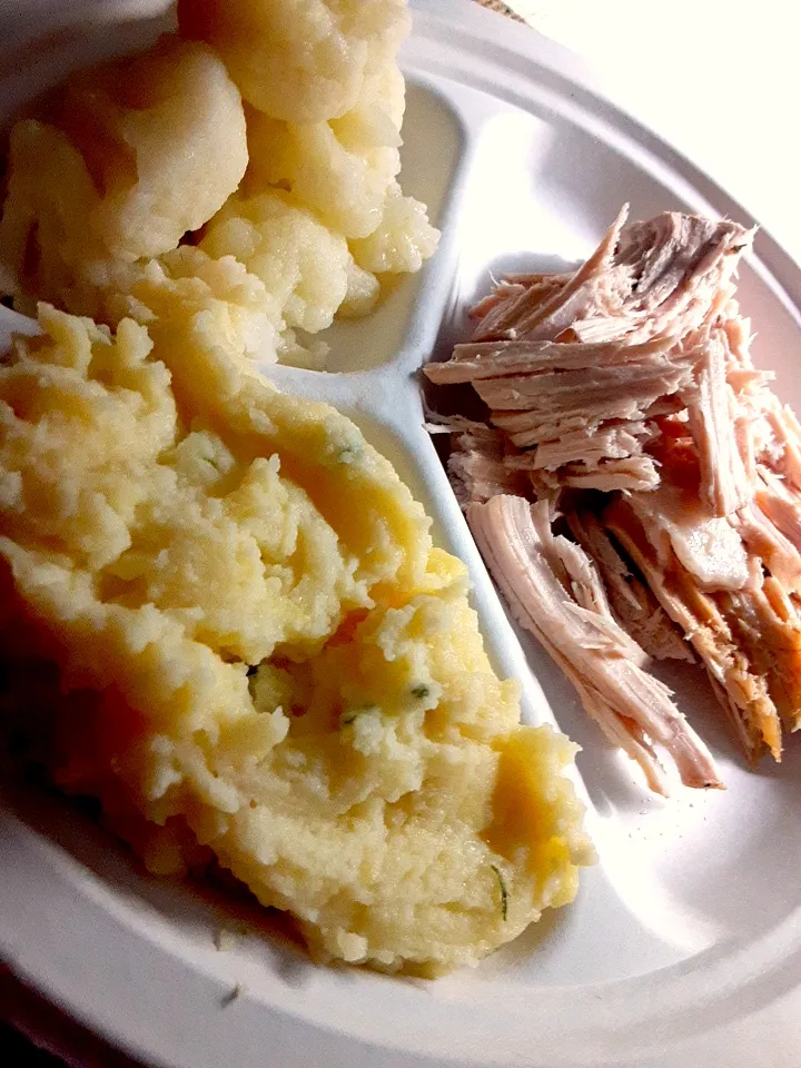 Cauliflower, Mashed Potatos, and Pork Loin|Hannah Muscaraさん