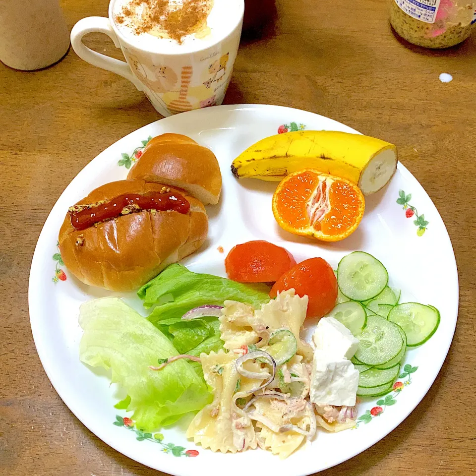 ロールドッグとサラダ🥗とフルーツ|みんみんさん