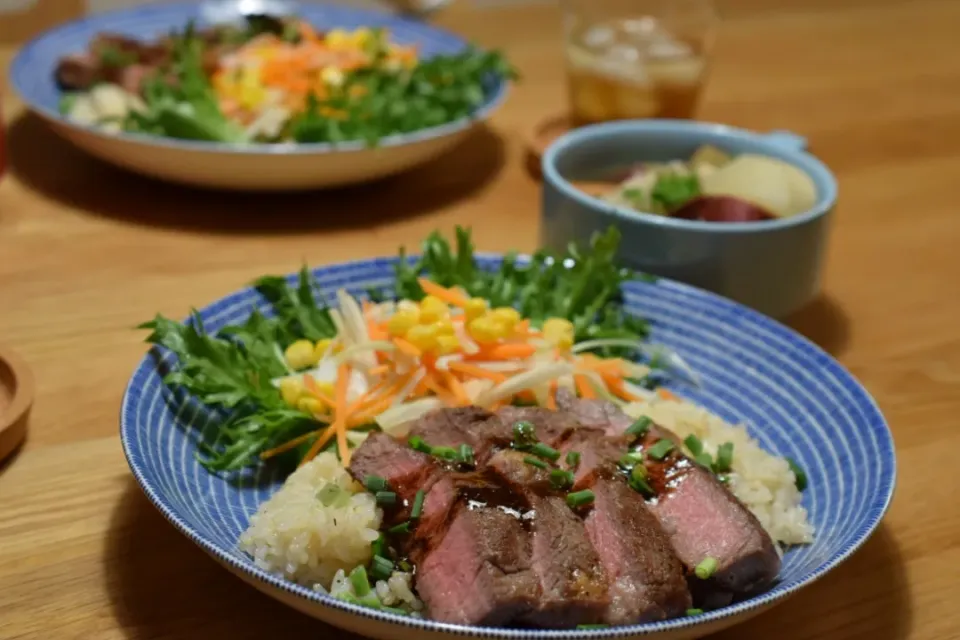 牧草牛のステーキワンプレート|うにんぱすさん