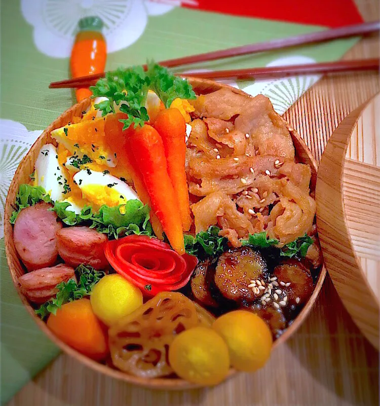 Snapdishの料理写真:豚肉生姜焼き丼と美味しい人参🥕弁当　(*´ ˘ `*)|AXさん