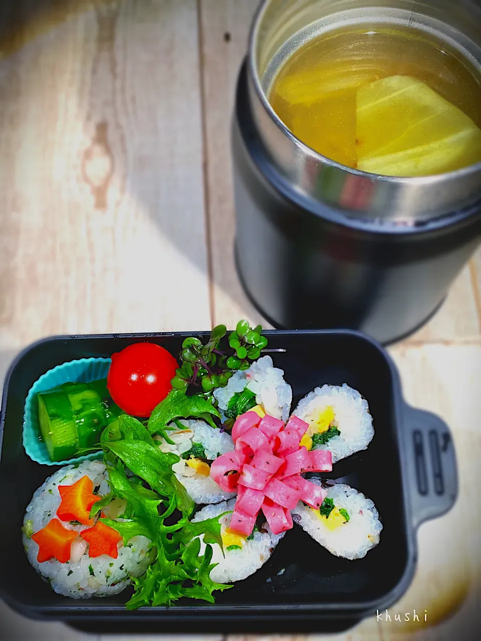 海苔巻かずとスープな小僧弁当🍱|KOZUEさん