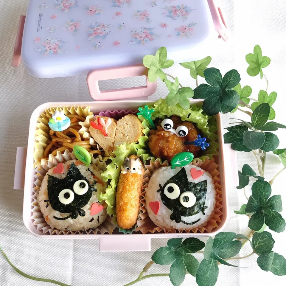 12/1❤︎娘のおにぎりお弁当🌱|Makinsさん