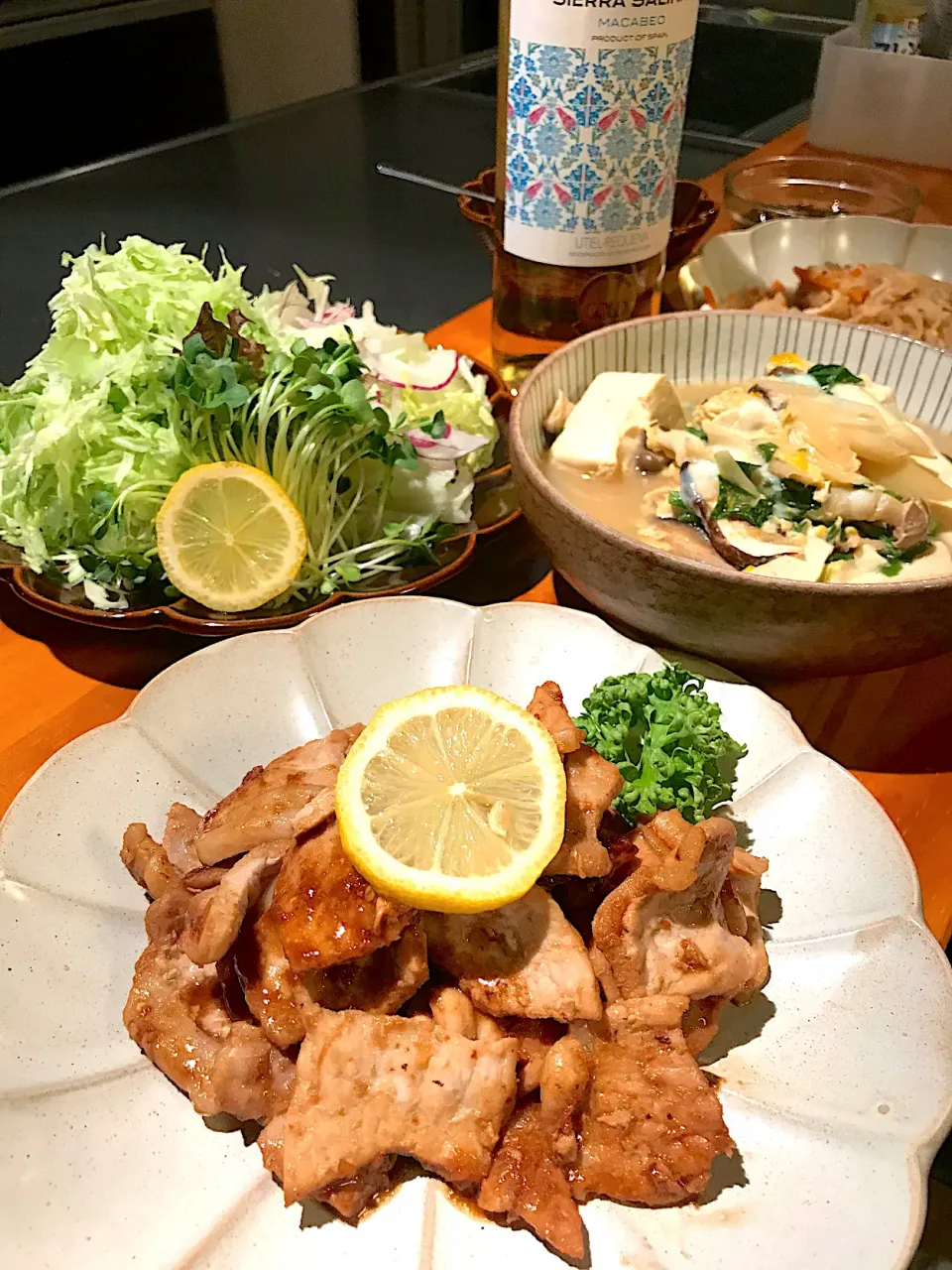 Snapdishの料理写真:#豚肉生姜焼き 💕|_emi_48.0517さん