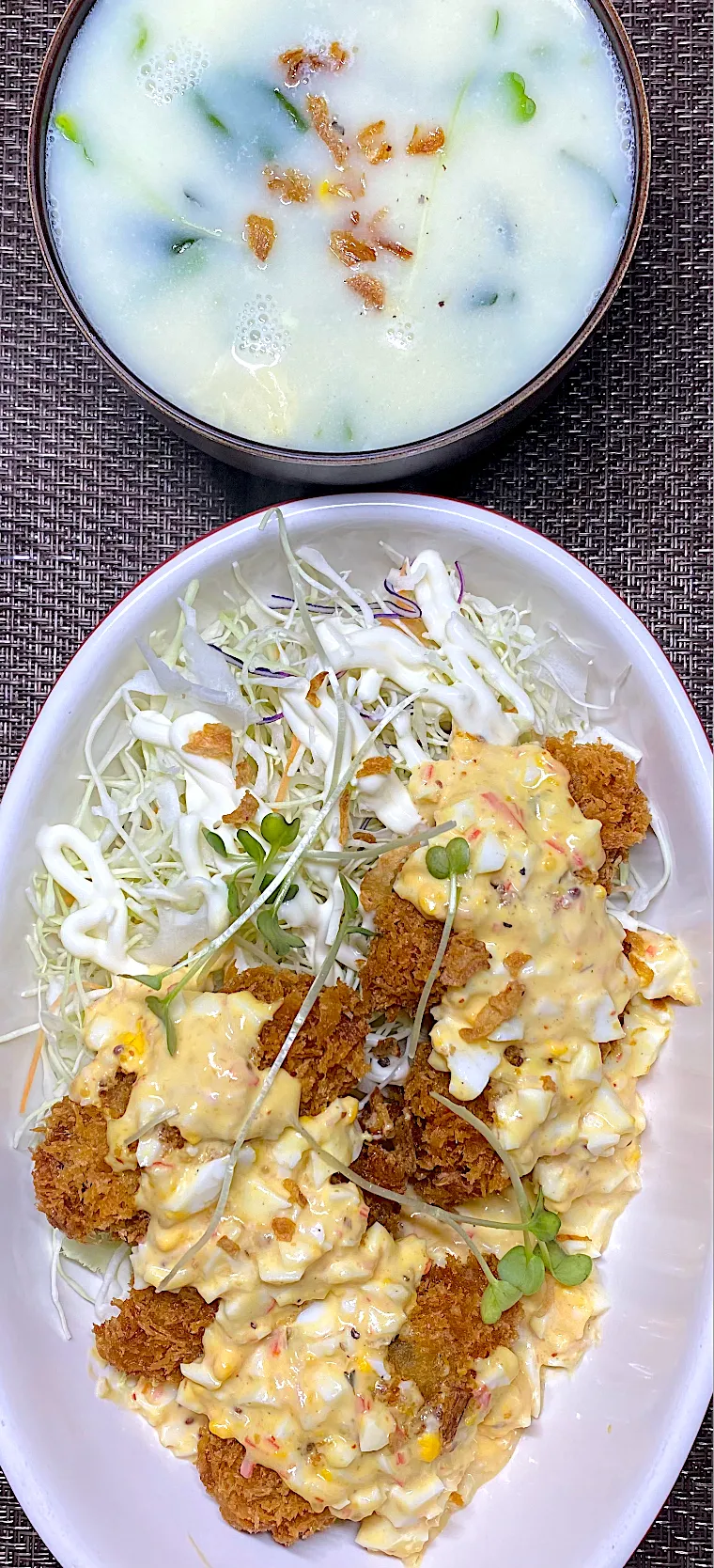 牡蠣フライ 卵たっぷりタルタルソース|すくらんぶるえっぐさん