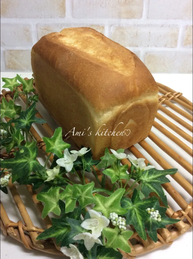 Snapdishの料理写真:バタートップ食パン😄🍞|あみさん