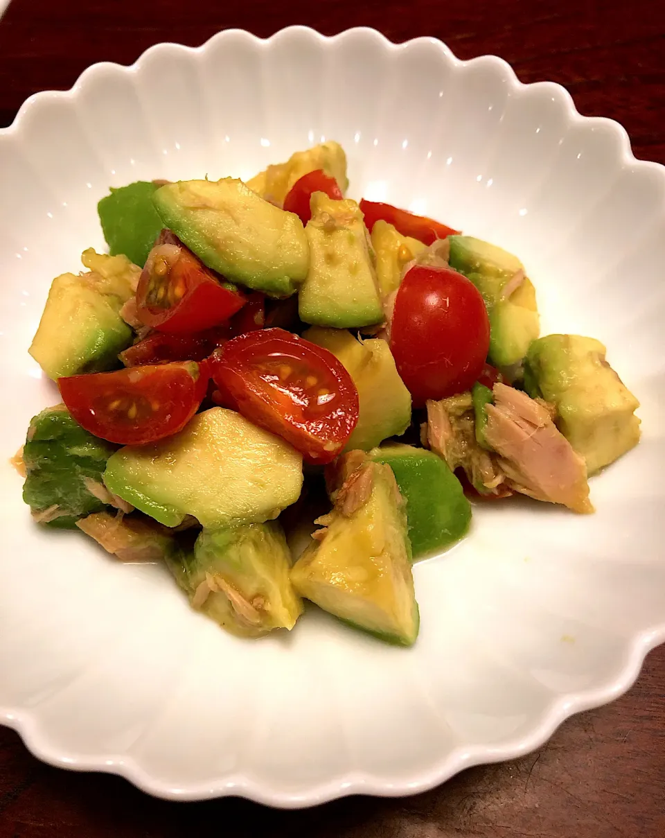 Snapdishの料理写真:アボカド🥑レモンマリネ|Na_oさん