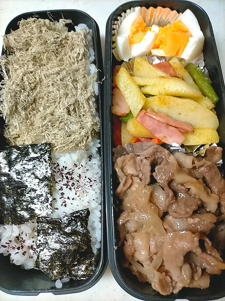 Snapdishの料理写真:余ったお肉でしょうが焼き(^^)弁当
★じゃが・ベーコン・人参・アスパラバター炒め|芽亜里さん