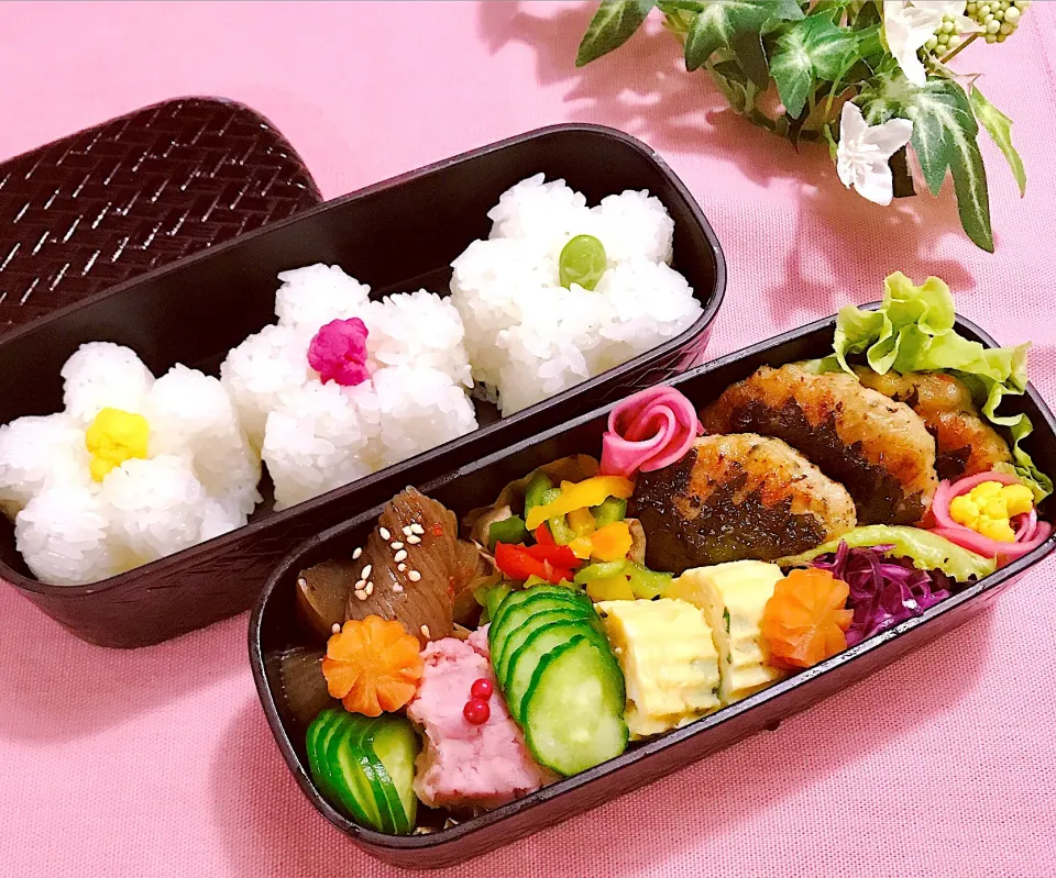 Snapdishの料理写真:ちゃべさんの料理 12月3日《私のお弁当》と同じ夫の朝ごはん弁当！|ちゃべさん