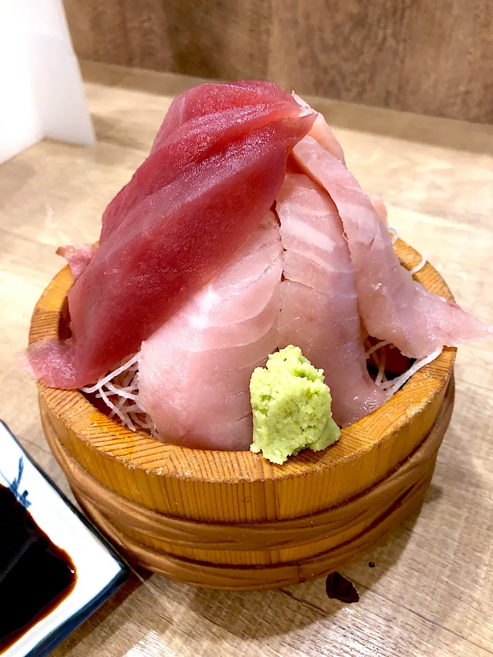 Snapdishの料理写真:富士2種盛り（バチ・びんちょう）|T. Wonderさん