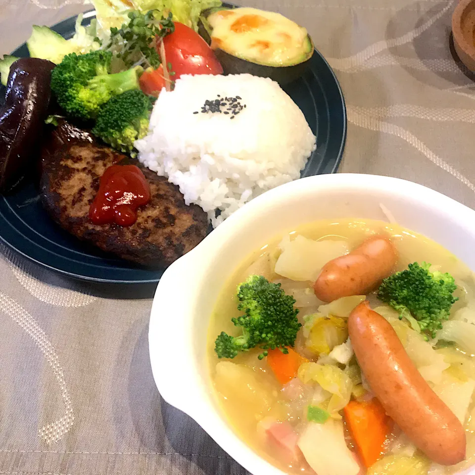 今日の晩御飯 温かいポトフとハンバーグ|mokoさん