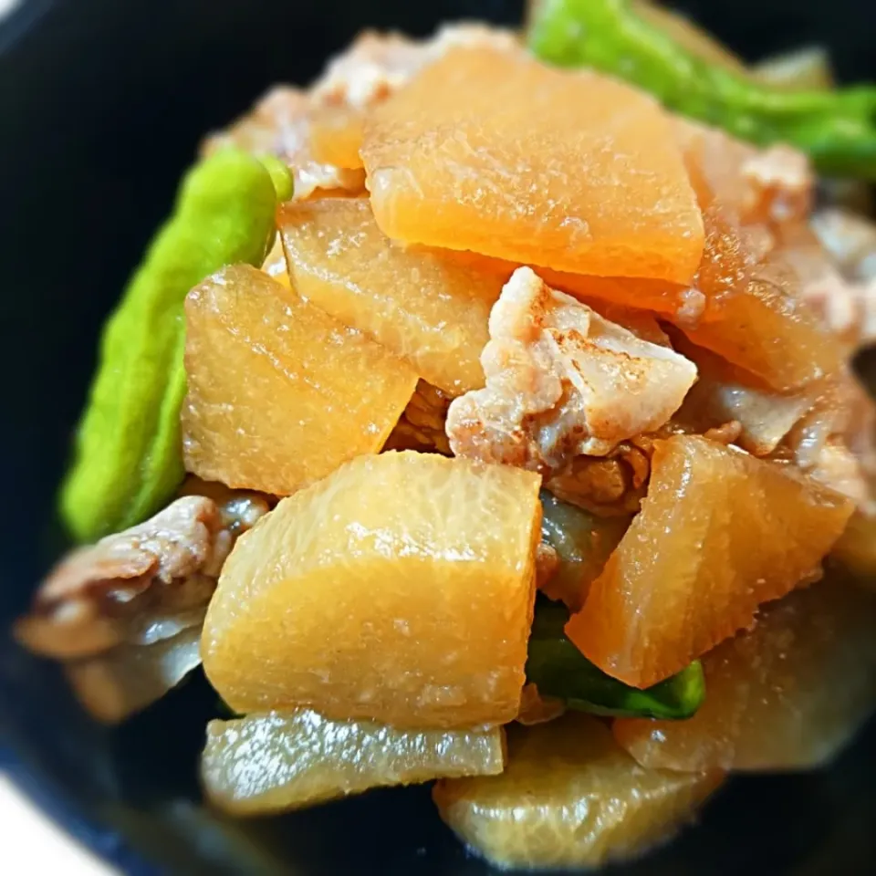 豚バラと大根の炒め煮|ポトスさん