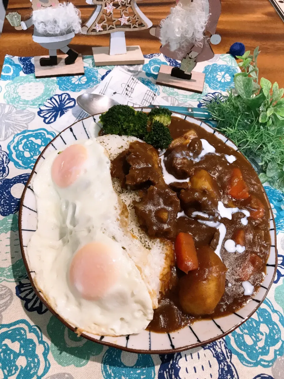 ✲︎お肉たっぷりのビーフカレー🍴🍛🍛🍛✲︎|🌼はなちゃん🌼さん