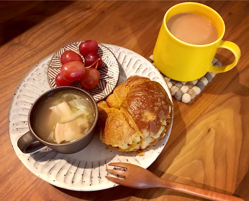 在宅勤務の朝ごはん|こんぶさん