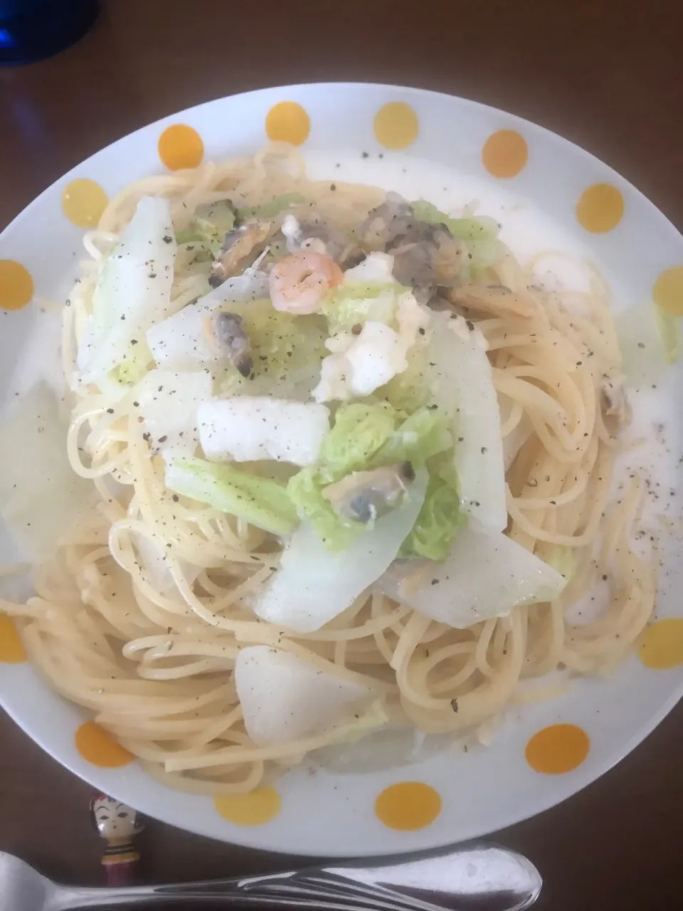 Snapdishの料理写真:白菜とシーフードミックスのクリームスープスパゲティ|masaさん