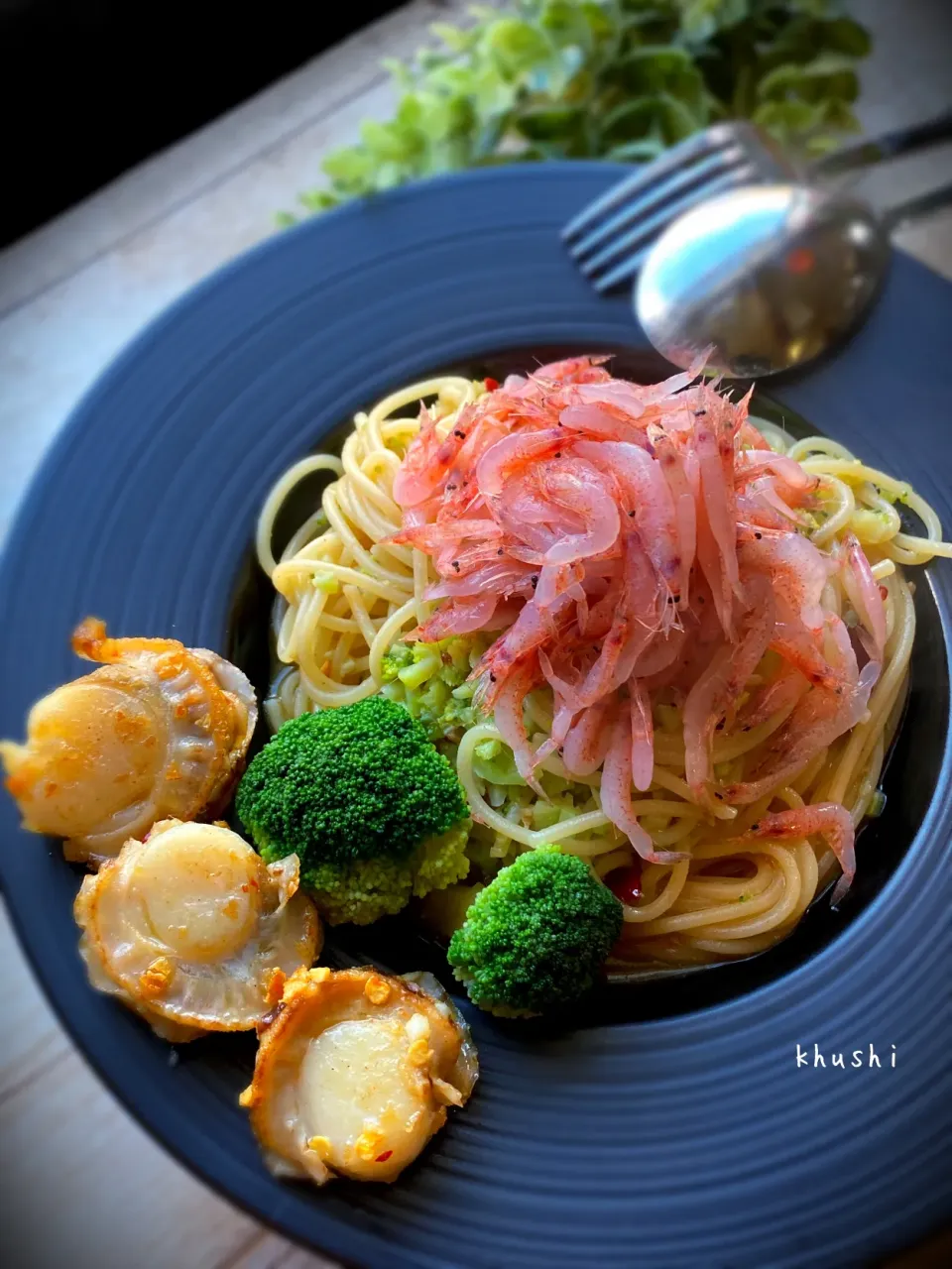 生桜エビとブロッコリー🥦のアーリオオーリオ🌶🍽|KOZUEさん