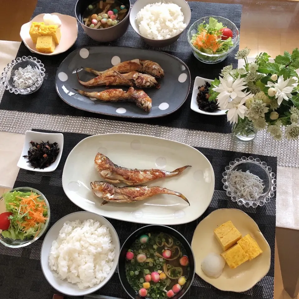 Snapdishの料理写真:12/5❤︎休日朝ごはん❤︎ハタハタ干物和食膳|Makinsさん