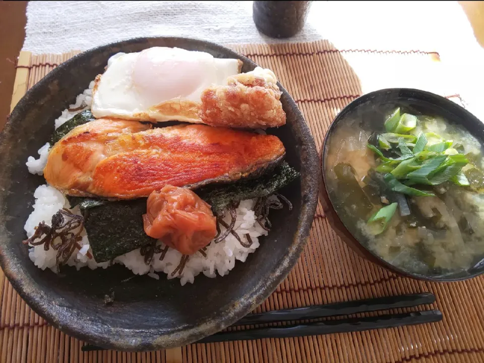 まりおさんの鮭丼|miyuki🌱さん