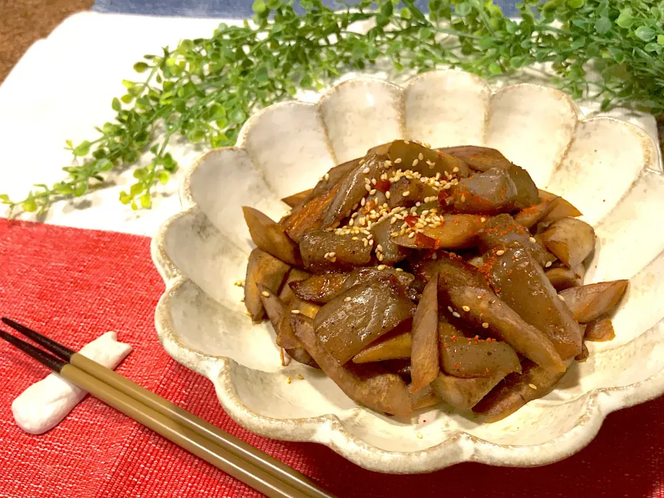 ごぼうとこんにゃくの炒め煮|えむにこさん