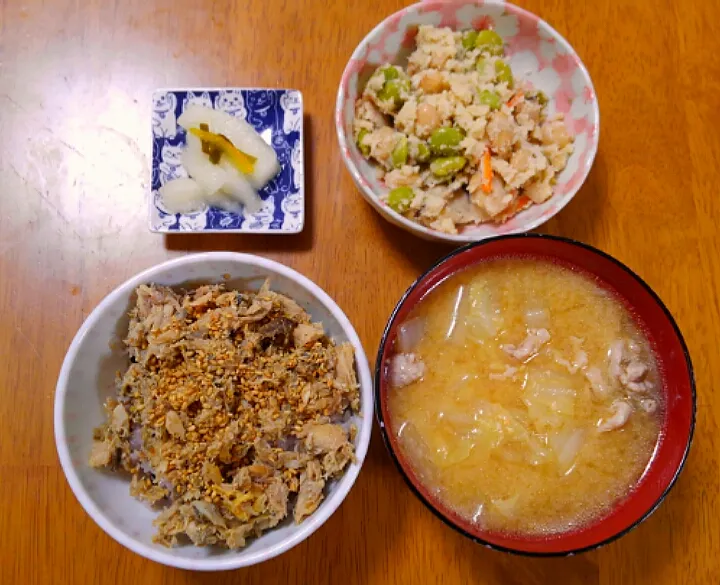 １２月１日　鯖フレーク　ゆず大根　卯の花　豚肉と白菜のお味噌汁|いもこ。さん