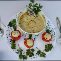 "Roshogollar kofta" made by my dad for a food competition last year. My dad has been a avid cook for a long time,but due to work nd all he doesn't have time for it. I really admire him for participating in the competition. |Lostsoulさん