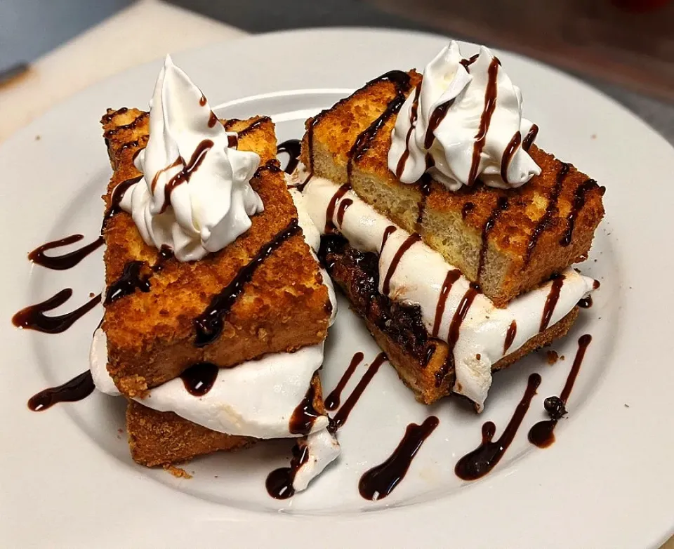 Snapdishの料理写真:S'mores French Toast|Sean Bruegmanさん