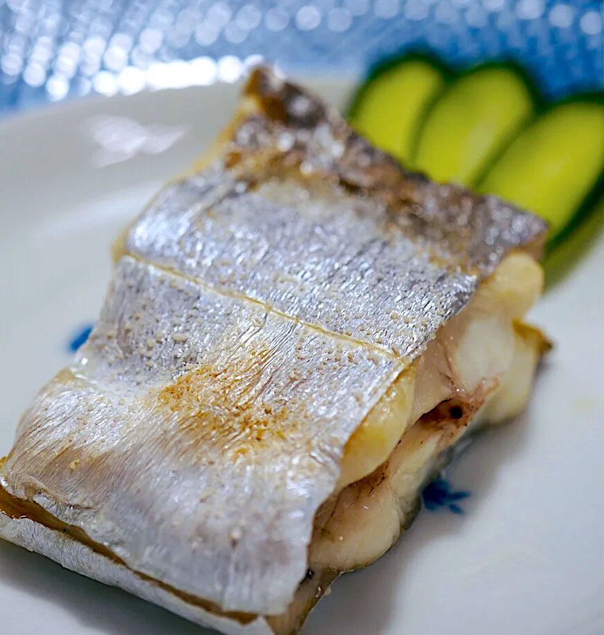 Snapdishの料理写真:太刀魚の塩焼き✨✨✨釣りたては塩焼きに限るな。(=´∀｀)✨💛|イチロッタさん