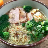 マルちゃん正麺🍜、味噌味❗️ ( ´・◡・｀)✨