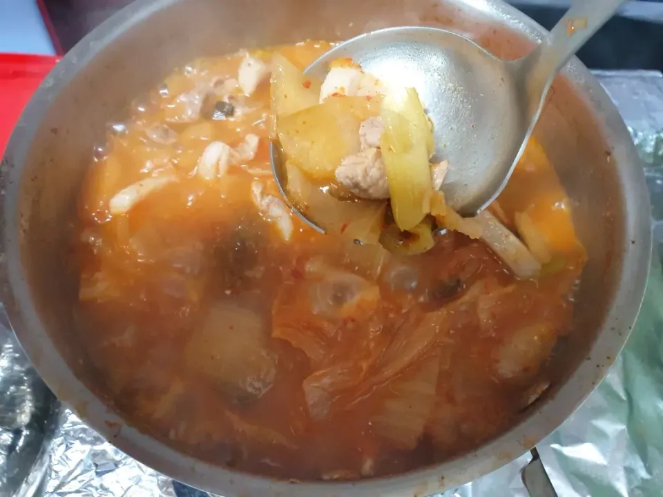 韓国キムチチゲ김치찌개|テウさん