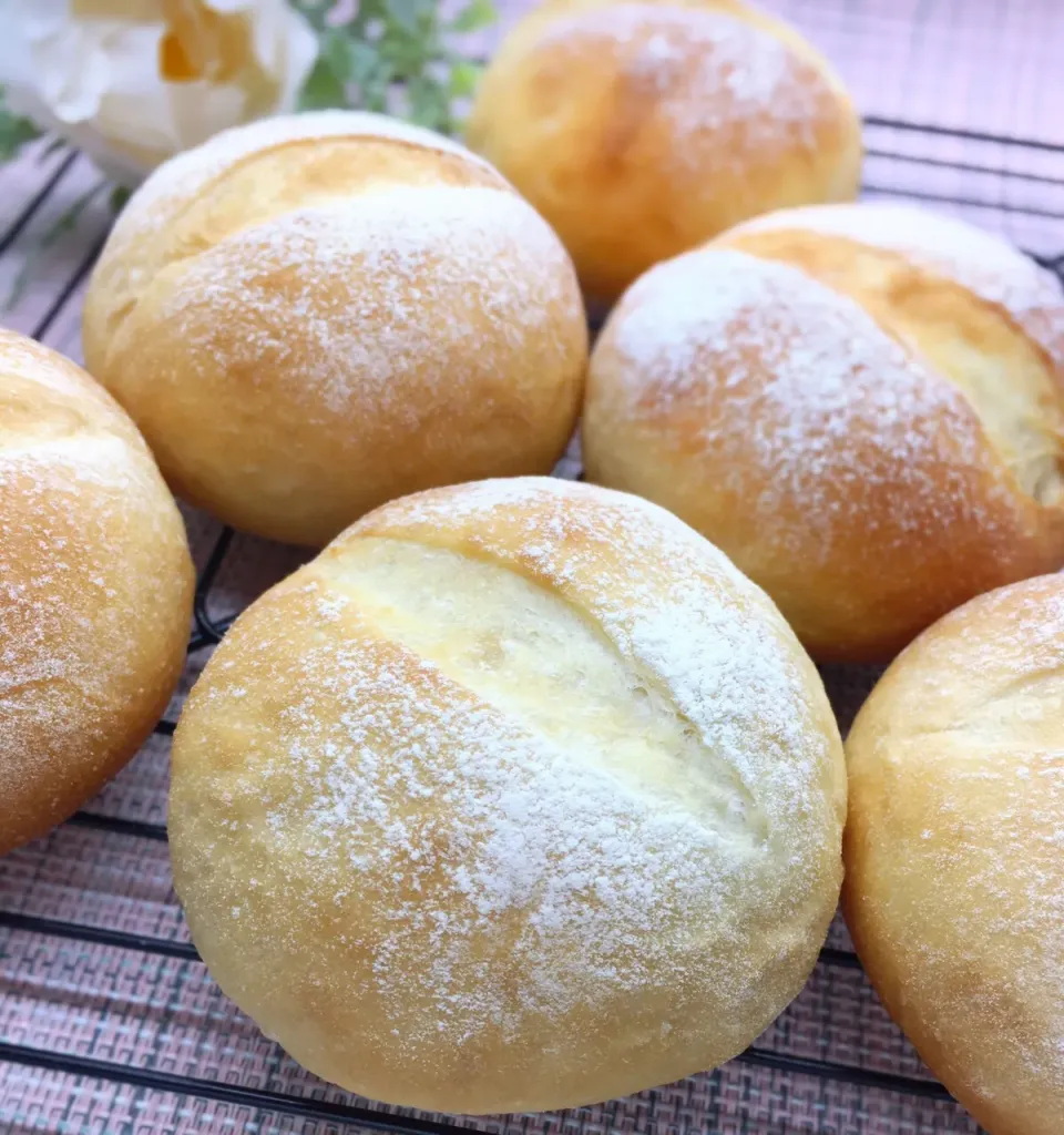 今朝は、湯だねで作る『ふんわりもっちりミルキーパン』です(∩´∀`∩)︎💕︎💕|sucreroomさん