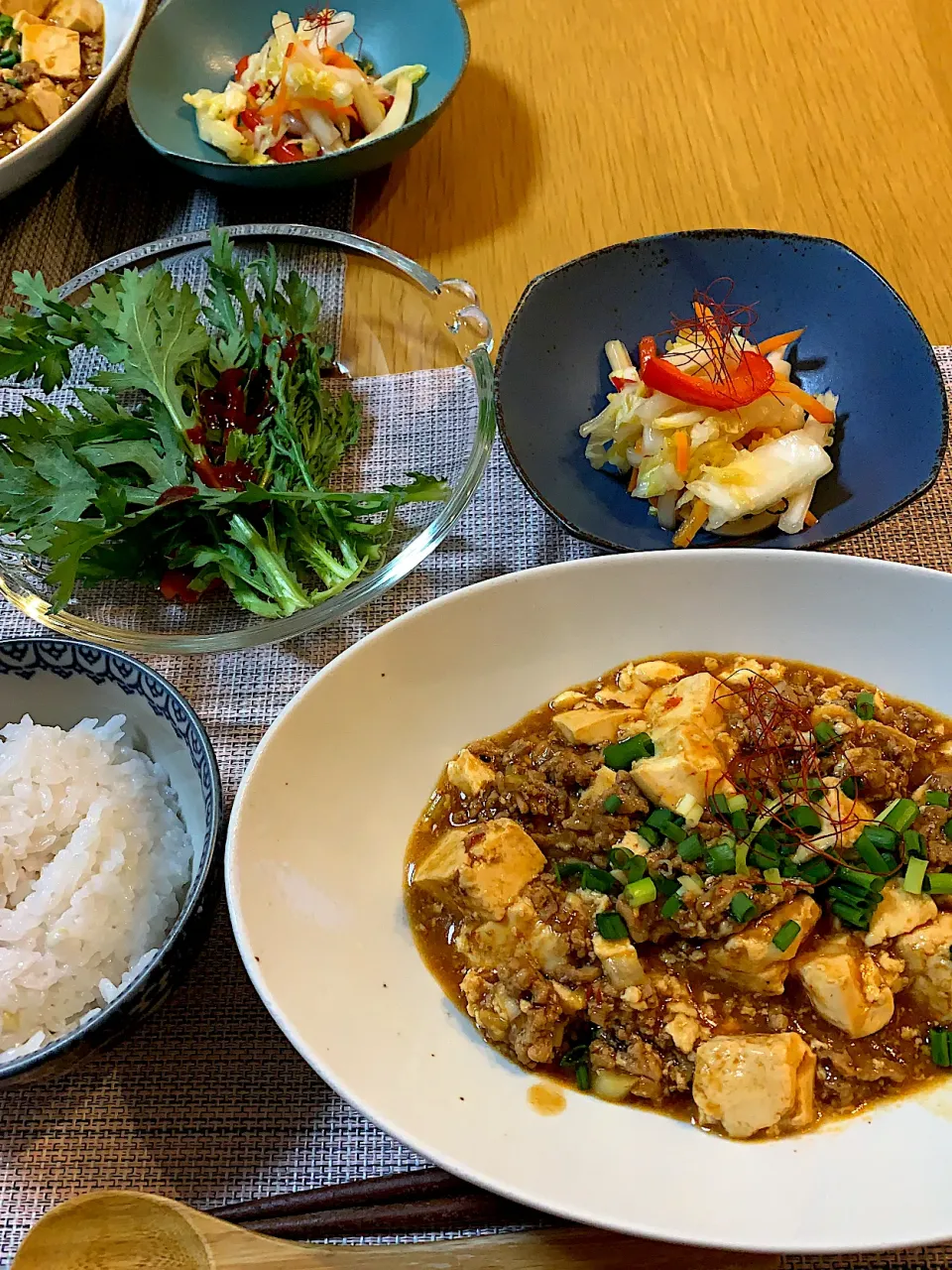 Snapdishの料理写真:麻婆豆腐で晩御飯|Mikaさん