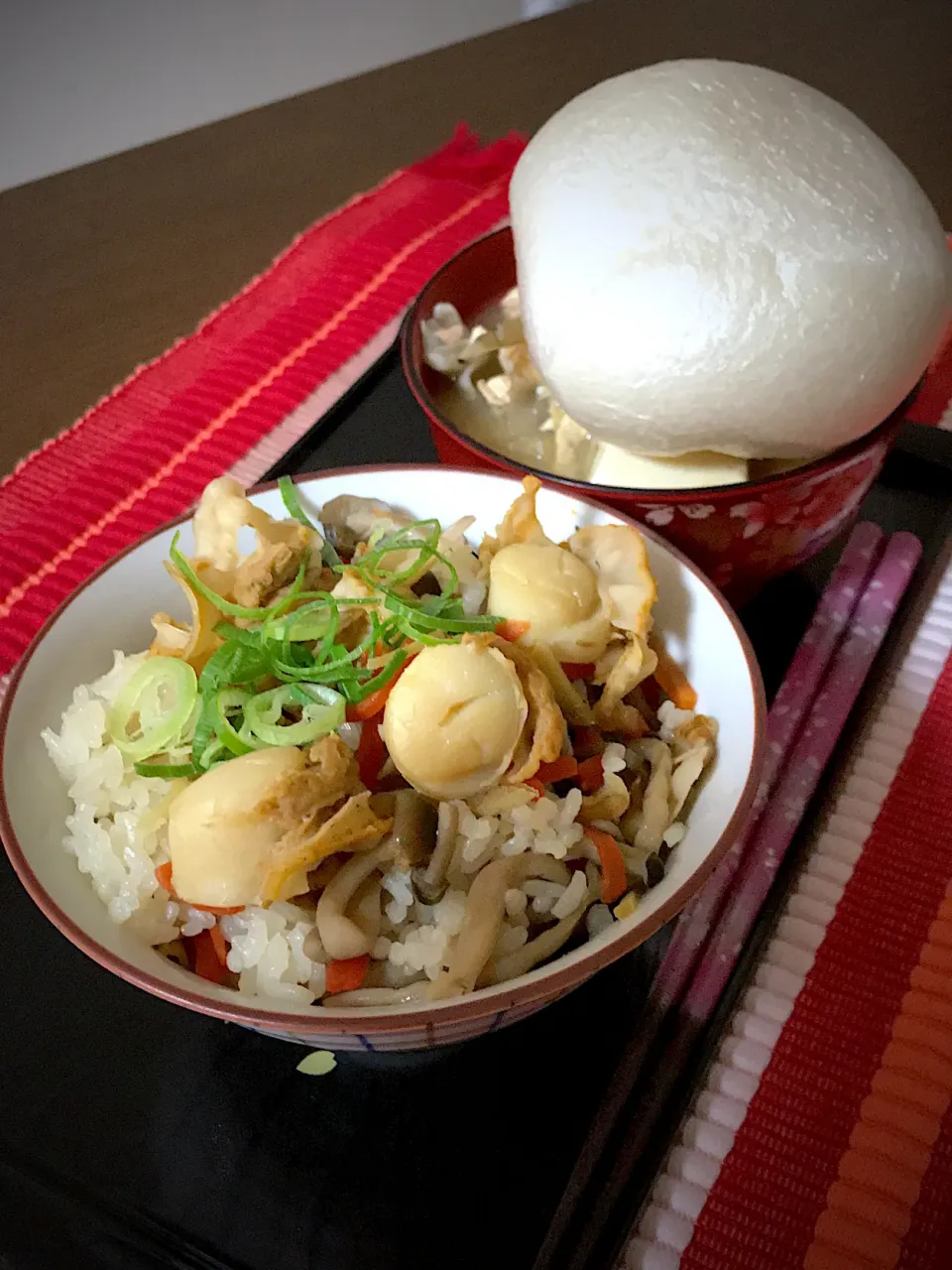 Snapdishの料理写真:☆Chieco☆さんの料理 ★ちえこ食堂　其の弐★
🍚ベビーホタテの炊き込みご飯|いっちゃんさん