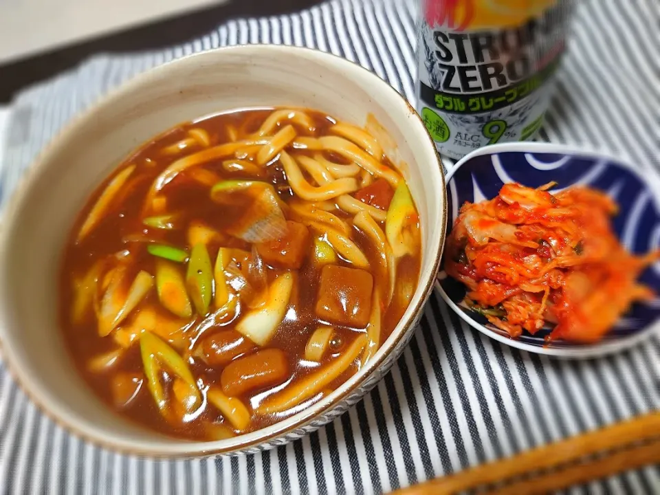 Snapdishの料理写真:★ちえこ食堂★
☆レトルトカレーのカレーうどん
☆キムチ|☆Chieco☆さん