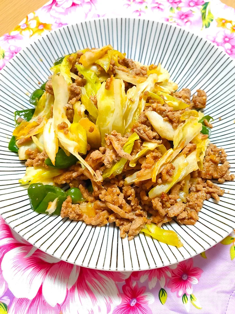 Snapdishの料理写真:Dinner 麻婆風キャベツ炒め|tamakiさん