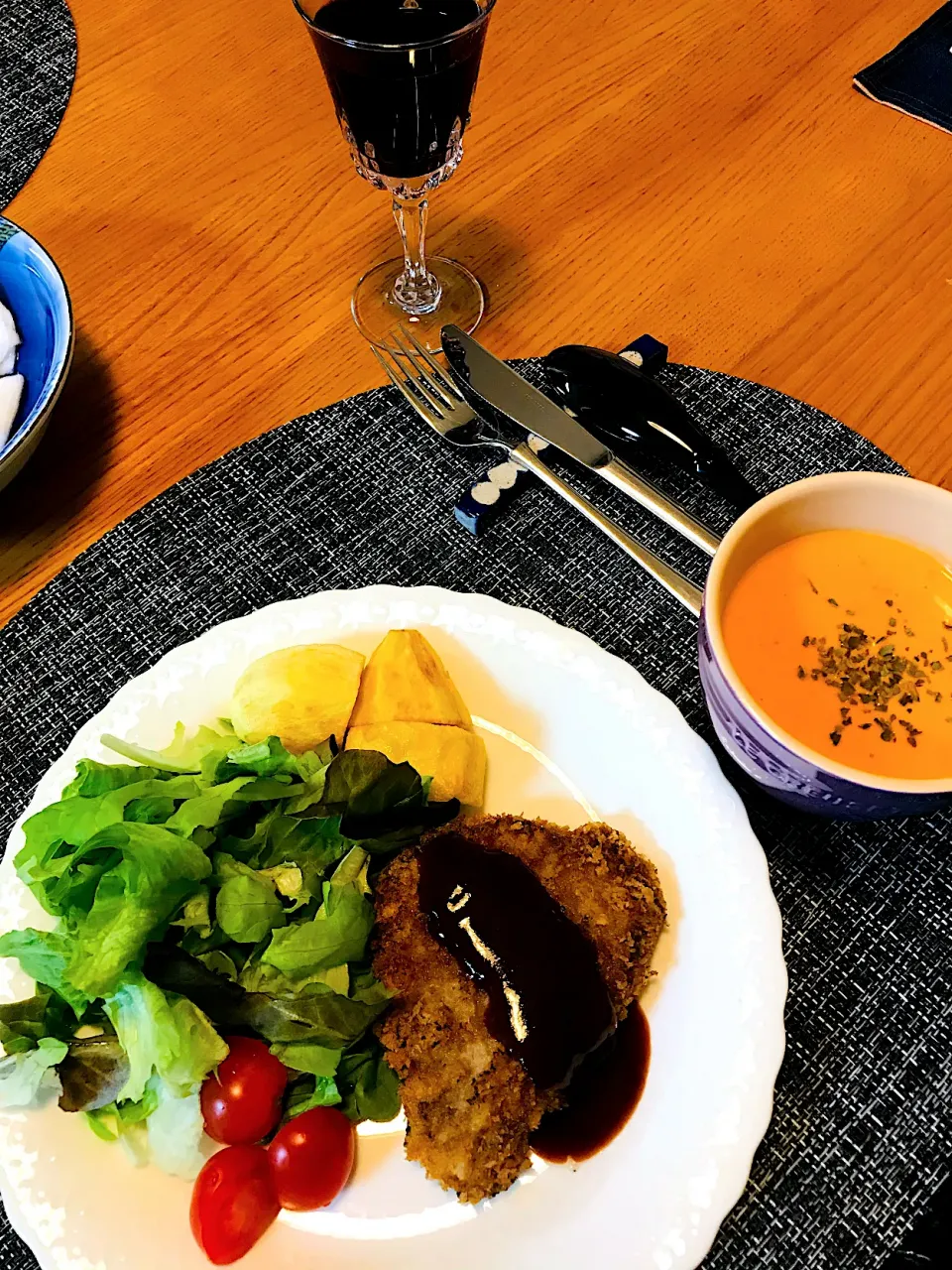 Snapdishの料理写真:ビフカツ、トマトクリームスープ|sobacoさん