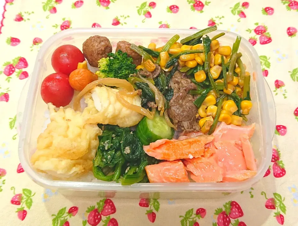 子どもが作った色々のっけ弁当❤️😁|みちゅあしさん