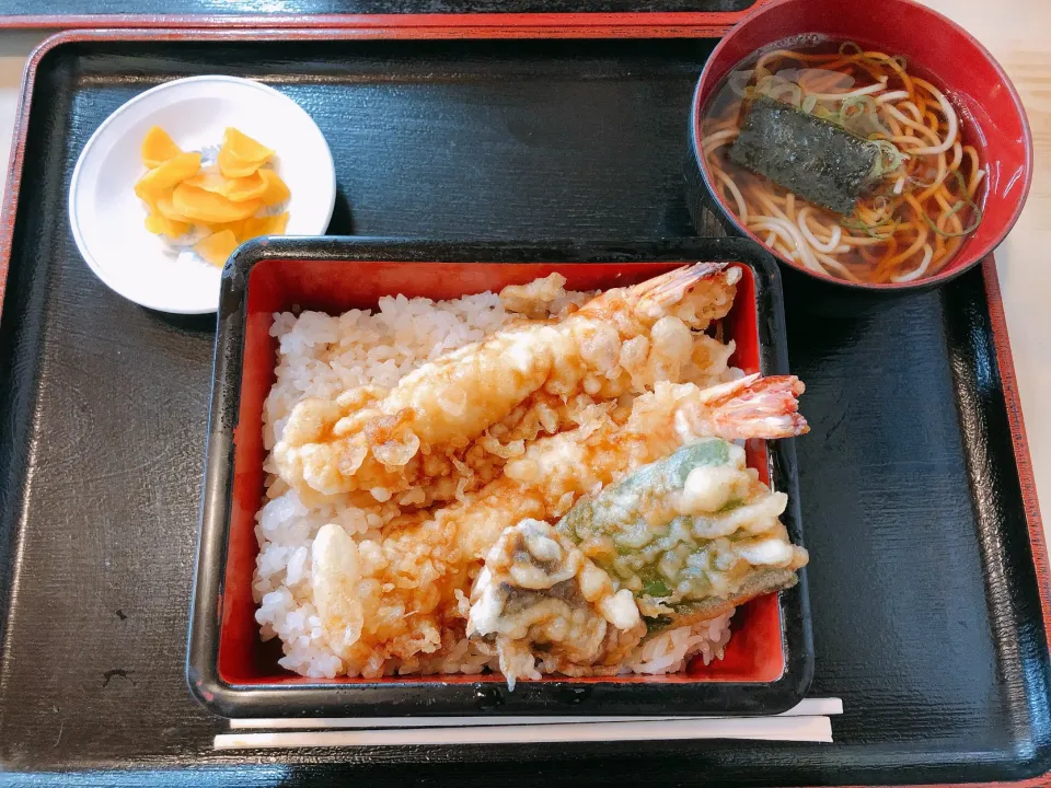 Snapdishの料理写真:天丼定食|薫子さん