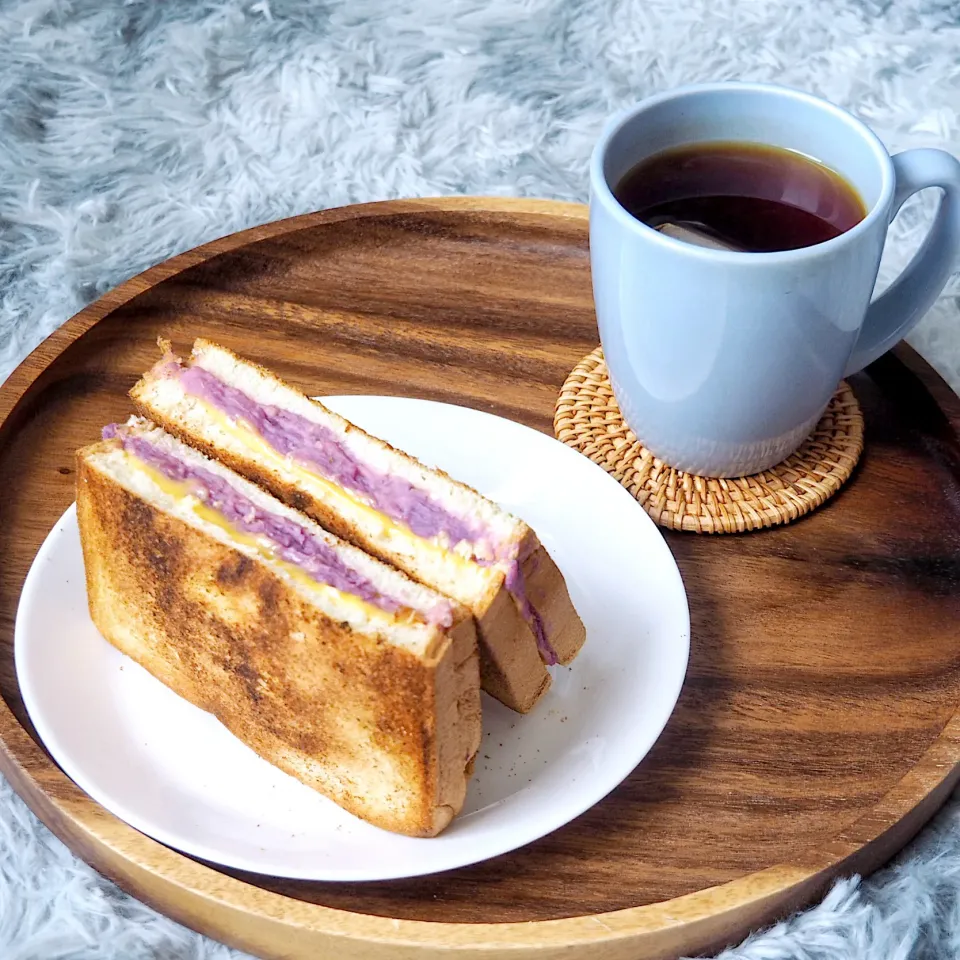 Taro & purple potato paste sandwich|Misstyさん