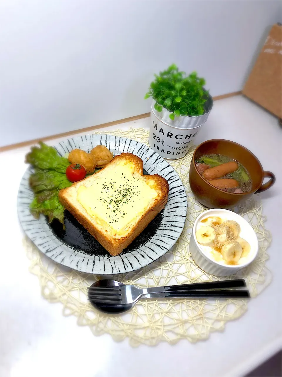 Snapdishの料理写真:チーズトースト朝ごパン 🍞|mimi38さん