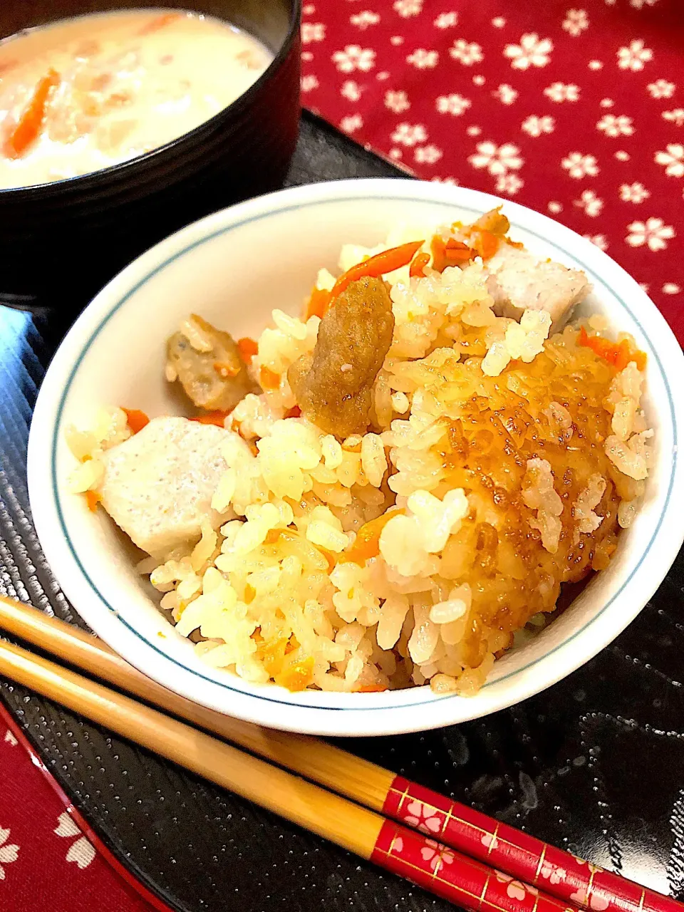 愛媛県の郷土料理、じゃこ天炊き込みご飯🍚🥢|＊いちご＊さん