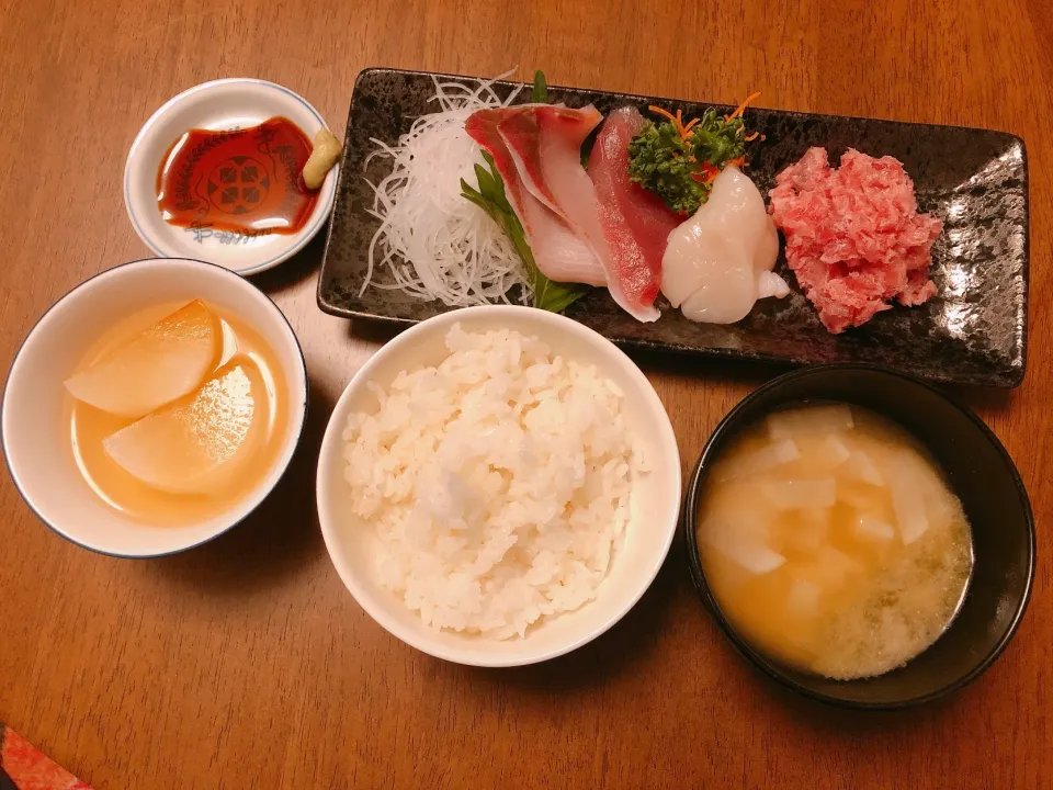 Snapdishの料理写真:刺身定食|薫子さん