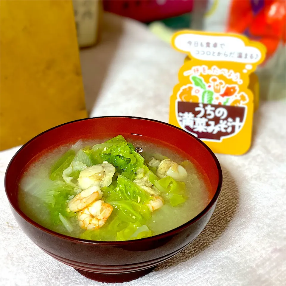 晩ごはん シーフードミックスと白菜と生姜と葱と…うちの満菜みそ汁|砂雪さん