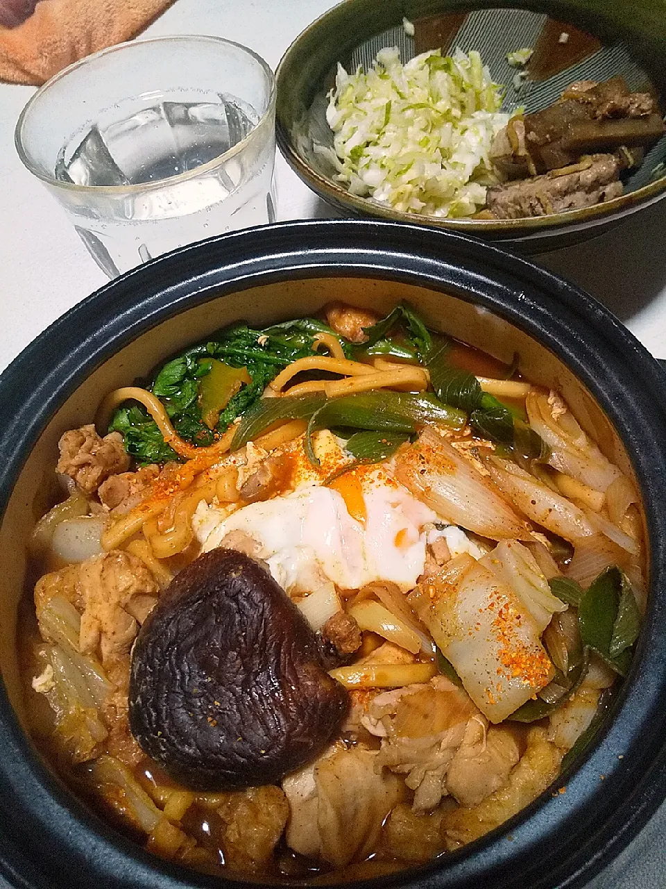 今日の晩御飯
※味噌煮込みうどん
※酢キャベツ
※炙りマグロの角煮
※焼酎ハイボール|れあMIXさん