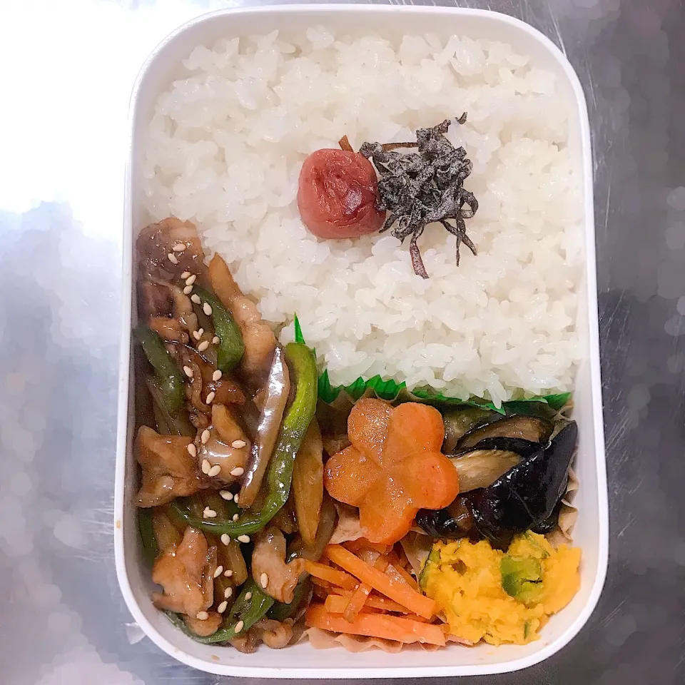 青椒肉絲風弁当|おいもさん